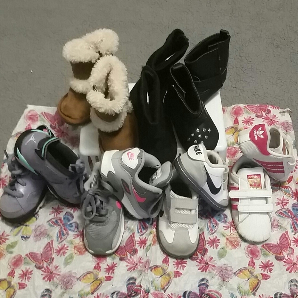 ☆LITTLE  PRINCESS  BUNDLE☆   7  Pairs Girls Shoes